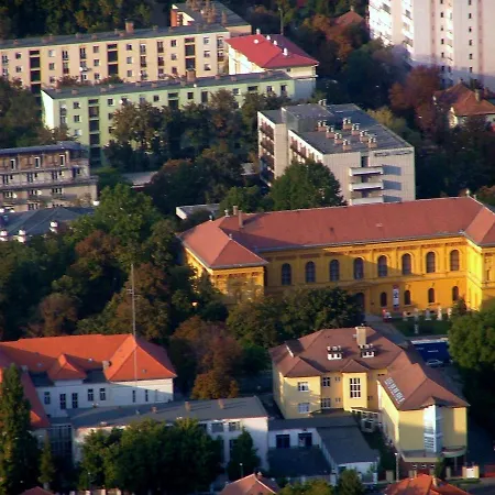 árpád * Szekszárd